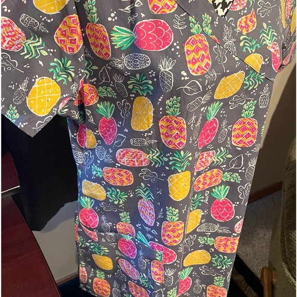 Summer scrub top! BRAND NEW, TAGS ON! - Picture 5 of 6